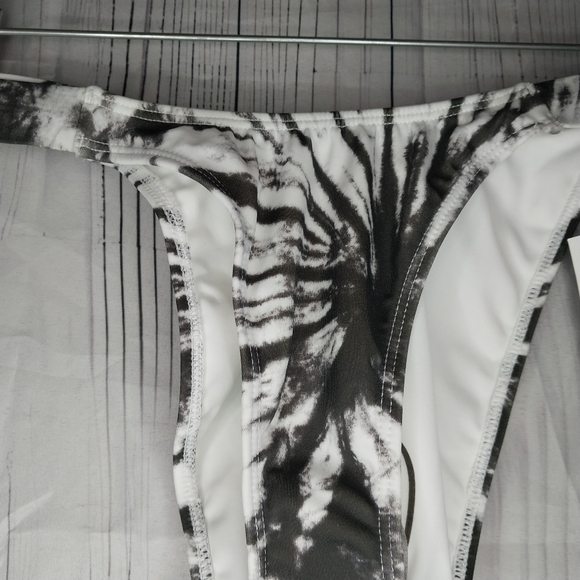 L.A Hearts By PacSun Black and White Tie Dye Cheeky Bikini Bottom NWT - Picture 4 of 9